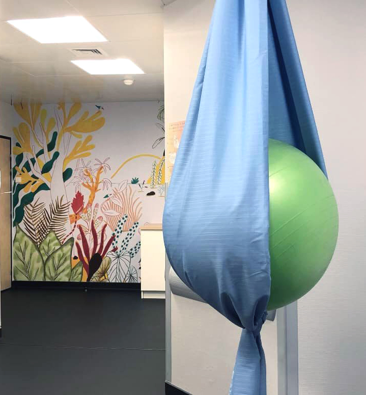 Photo d'une balançoire / suspension dans la salle nature